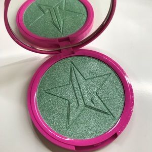 Jeffree Star Skinfrost Mint Condition